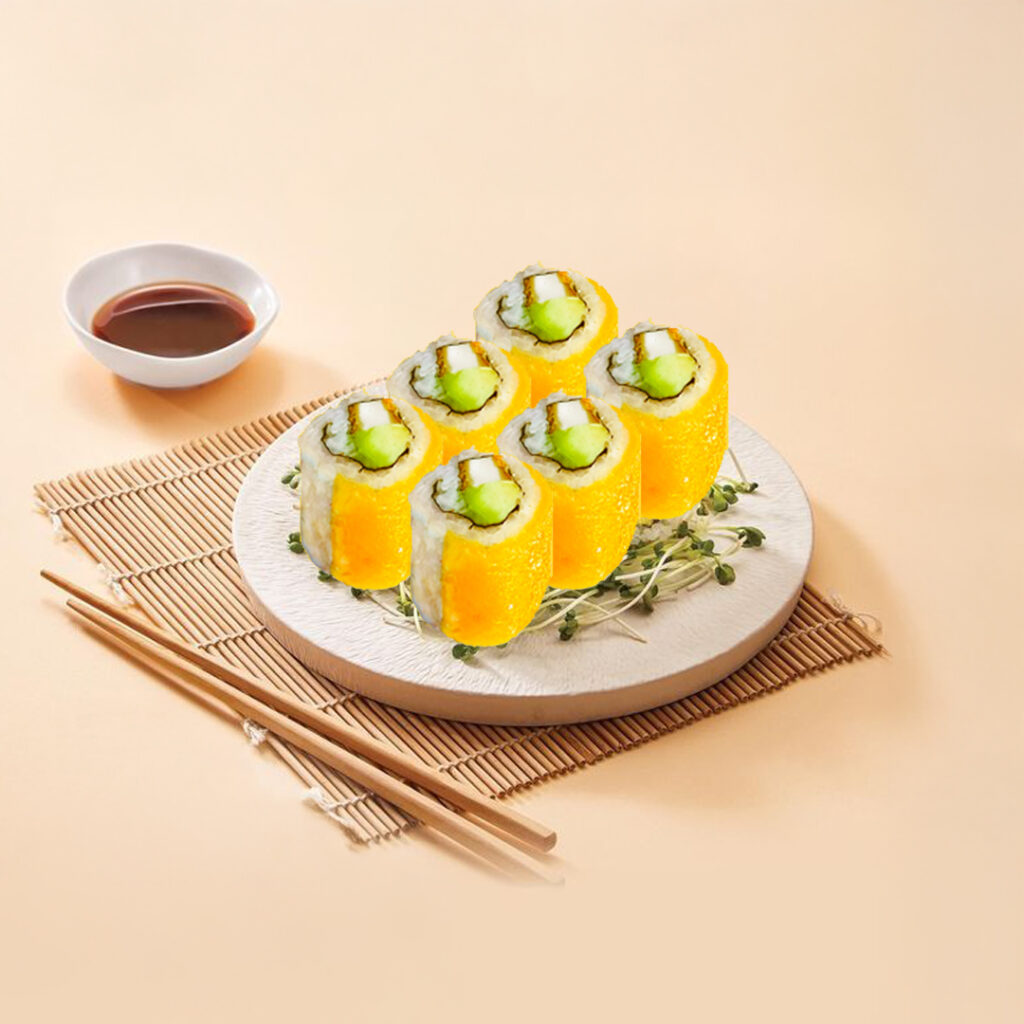 California roll Tastyrice au poulet croustillant et mangue, enrobé de riz au sésame. - Sushi Paris - Sushi Bordeaux