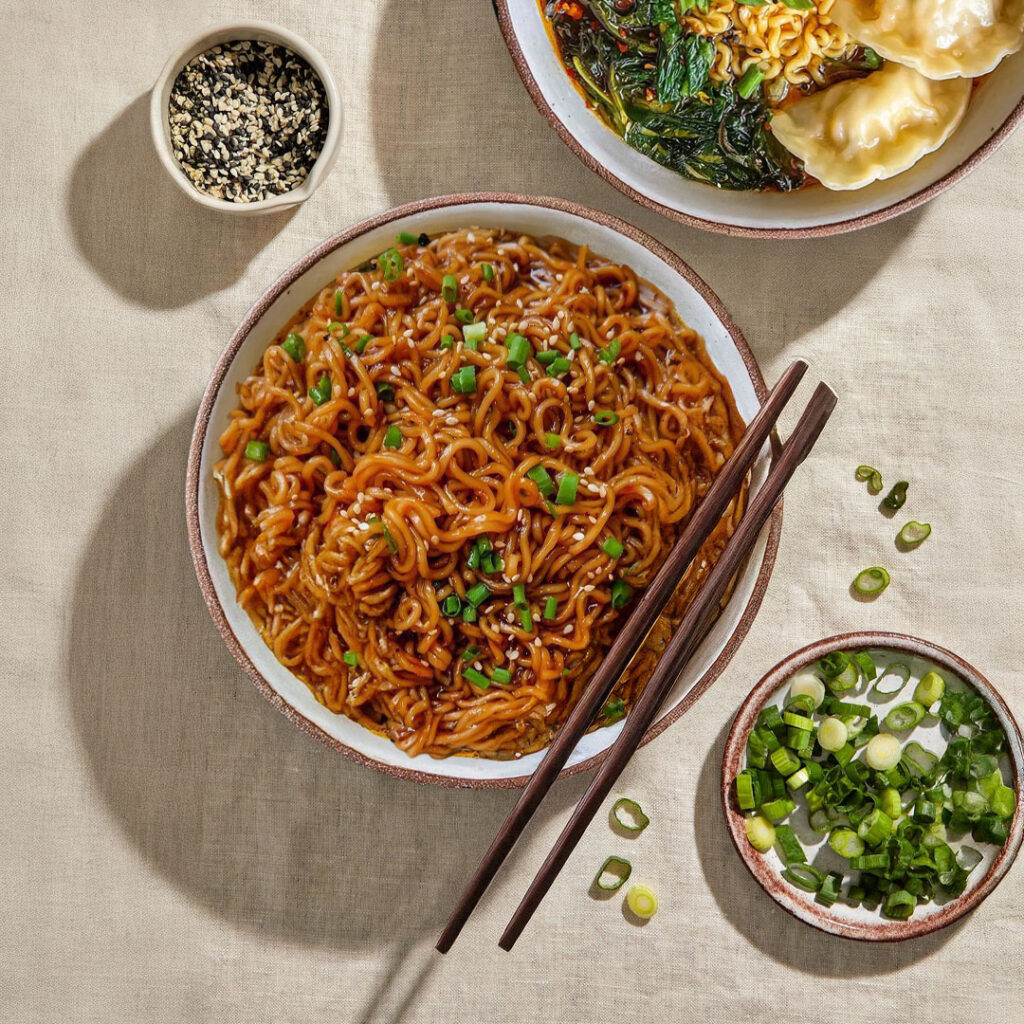 Ramens : bol de nouilles Tastyrice aux champignons, légumes frais et bouillon parfumé. - Ramen Paris - Ramen Bordeaux